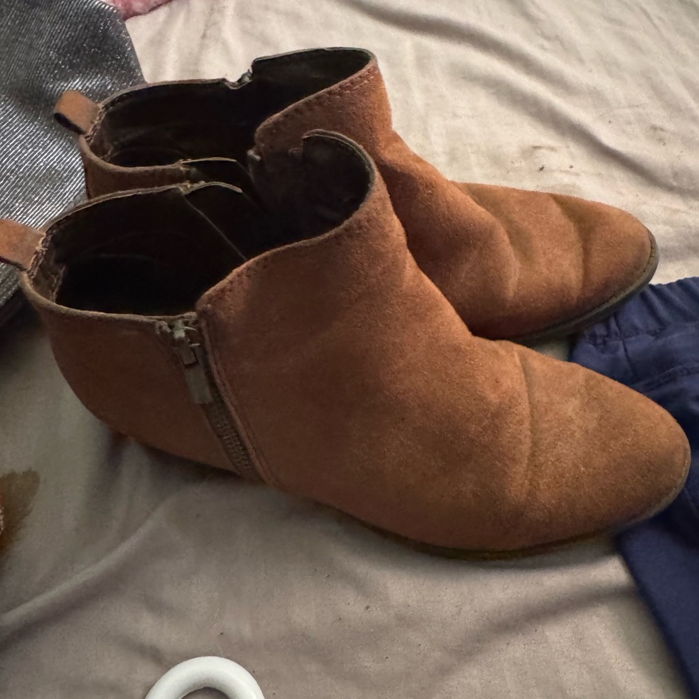 Ankle boots